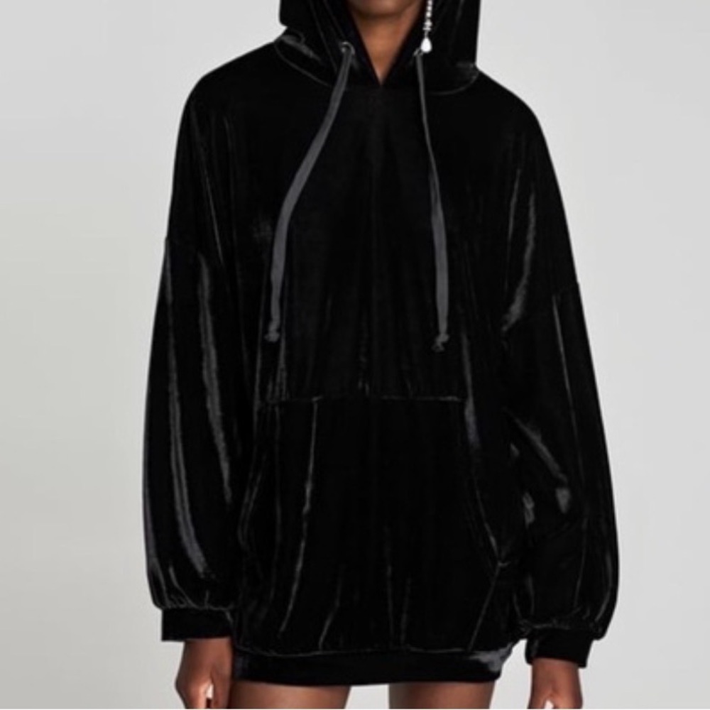 ZARA TRAFULAC BLACK VELVET LONG SLEEVE PULLOVER HOODIE SHIRT WOMENS SZ MEDIUM